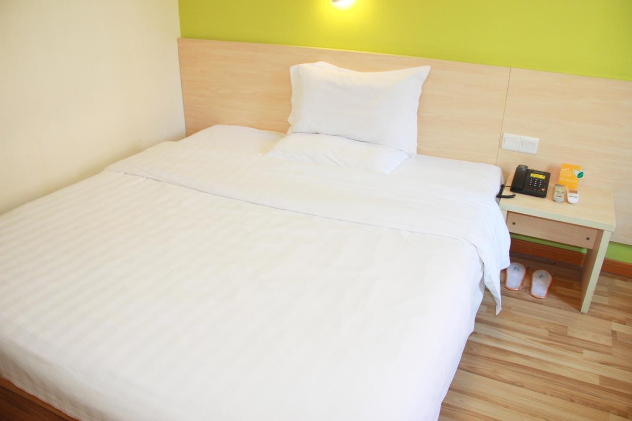 7Days Inn Huludao Xingcheng Hot Spring Street מראה חיצוני תמונה