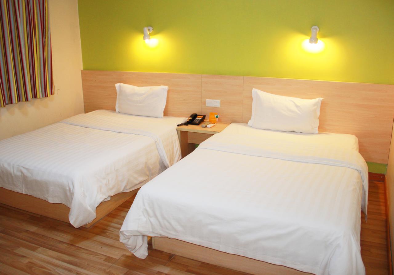7Days Inn Huludao Xingcheng Hot Spring Street מראה חיצוני תמונה