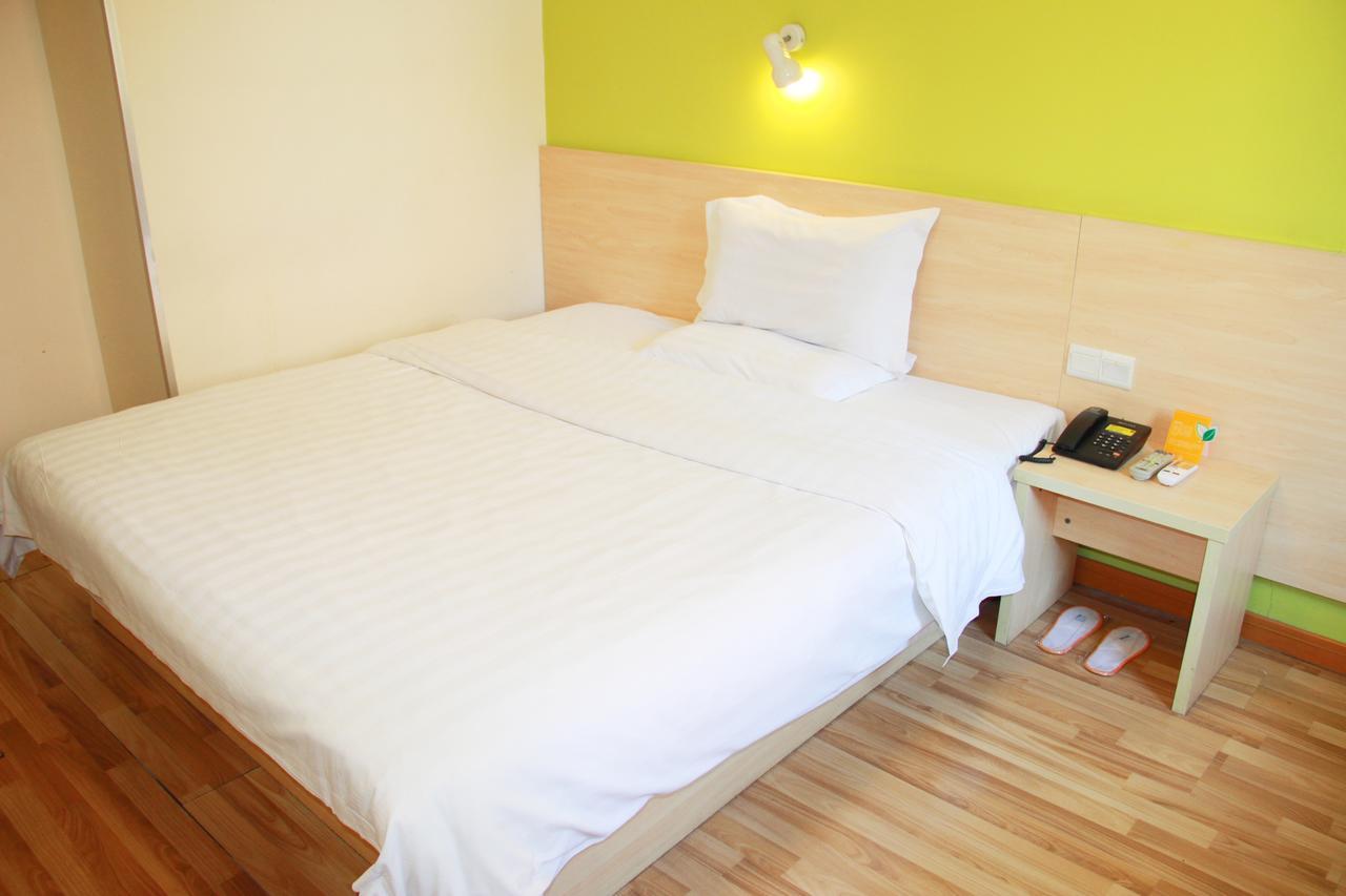 7Days Inn Huludao Xingcheng Hot Spring Street מראה חיצוני תמונה