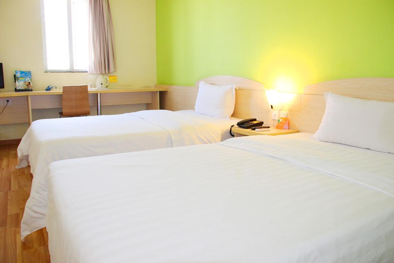 7Days Inn Huludao Xingcheng Hot Spring Street מראה חיצוני תמונה